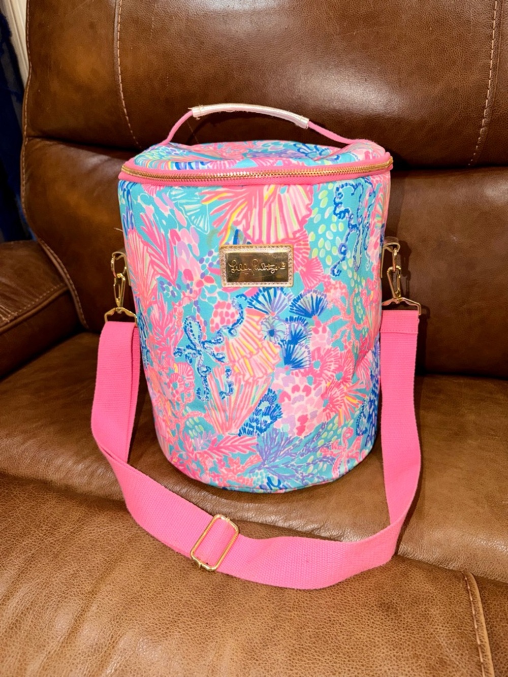 Lilly Pulitzer Pink Floral Barrel Crossbody cooler Bag